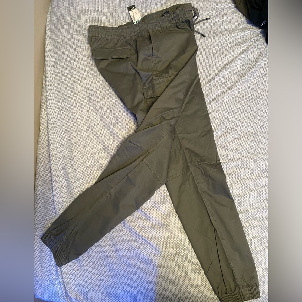Simons Cargo pants - Picture 2 of 7